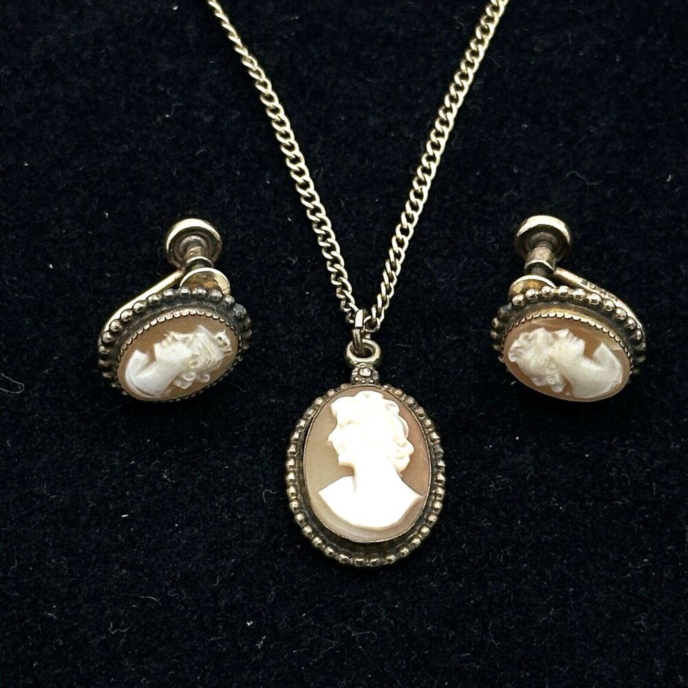 AMCO 14K GF shell cameo set - vtg carved pendant necklace & screw-back earrings